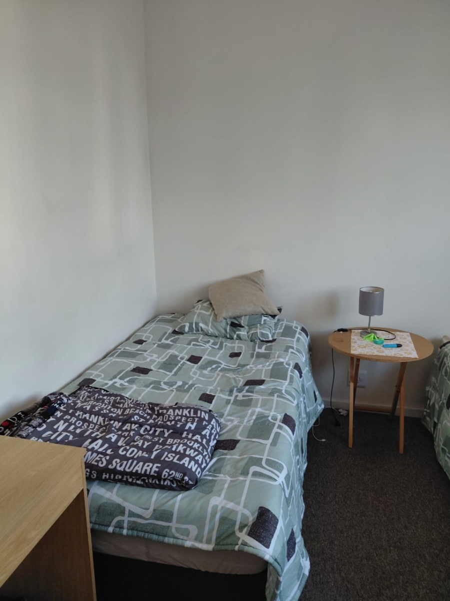 To Let 2 Bedroom Property for Rent in Summerstrand Eastern Cape
